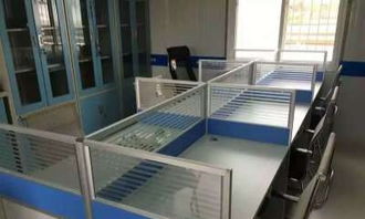 全新员工办公桌工位隔断厂家直销，成都二手办公用品及汽车零配件精选